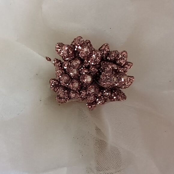 Elegant Cream Flower Brooch /Hair Pins - Picture 6 of 7